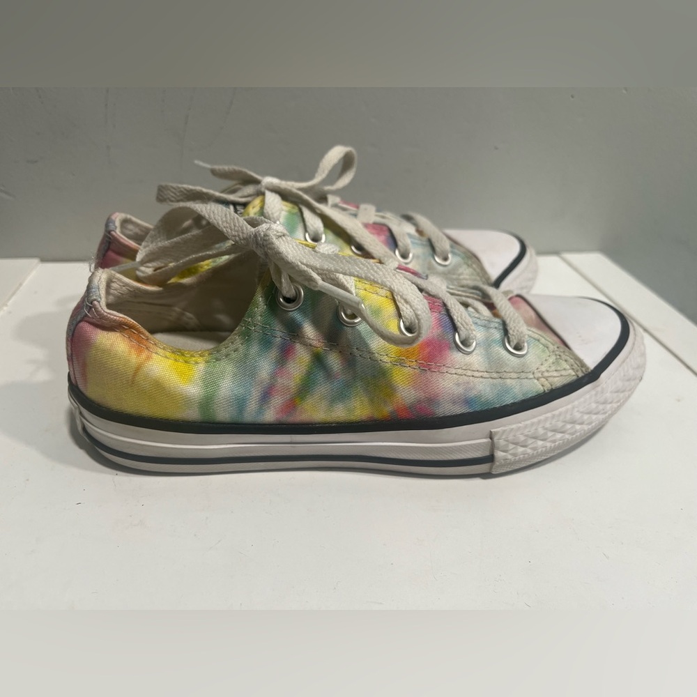 Girls Tie Dye Converse size 1